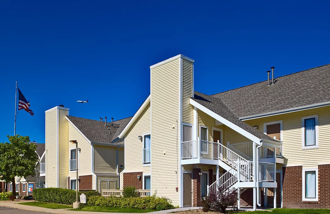 Sonesta Simply Suites Cleveland Westlake-1