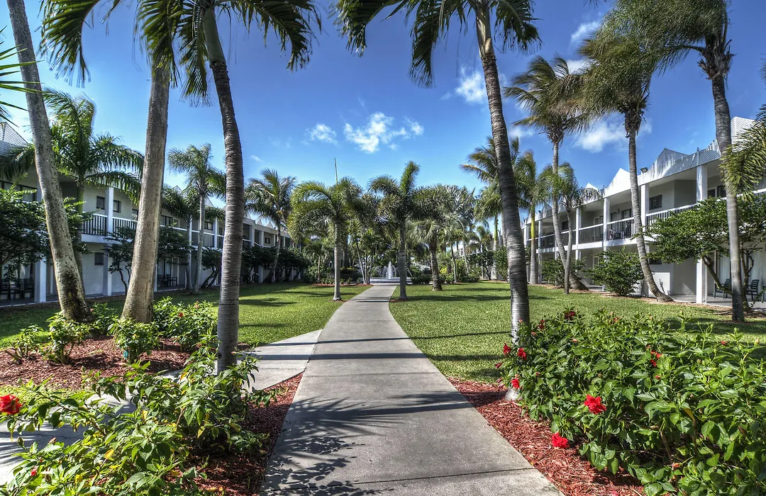 The Beachcomber St. Pete Beach Resort & Hotel-1
