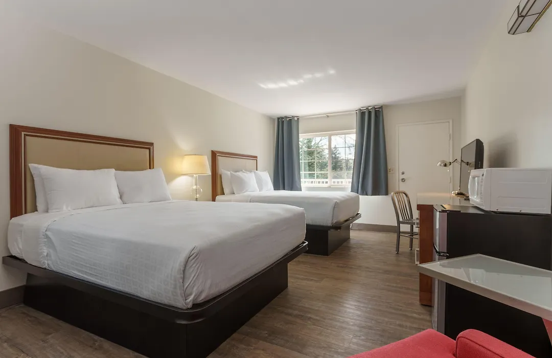 Riverfront Inn Roseburg-1