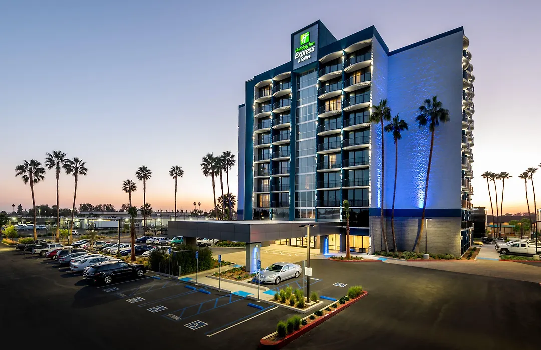 Holiday Inn Express & Suites Santa Ana - Orange County By Ihg-1