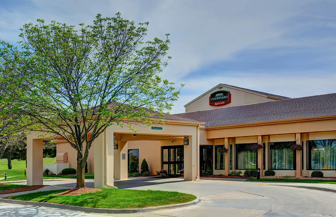 Courtyard Des Moines West/Clive-1