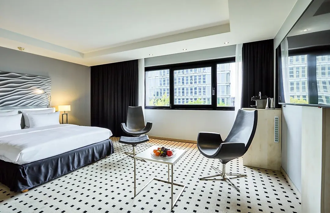 Radisson Blu Conference Hotel, Duesseldorf-1