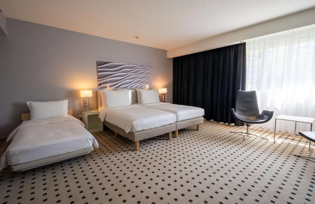 Radisson Blu Conference Hotel, Düsseldorf-1