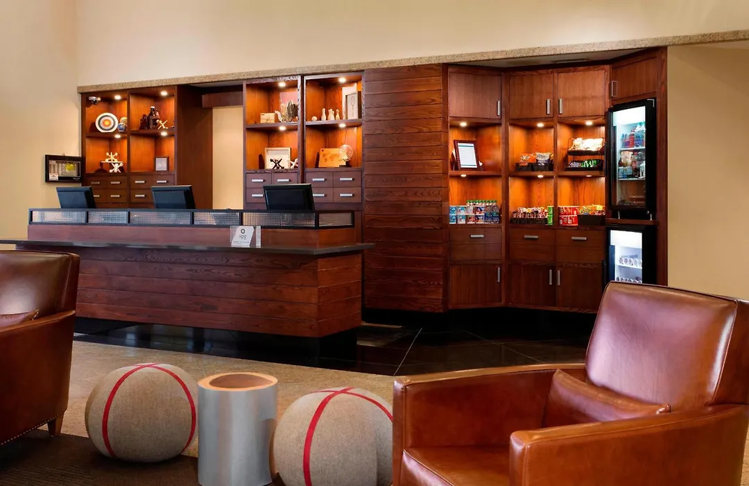 Four Points By Sheraton Hotel & Conference Centre Gatineau-Ottawa-1