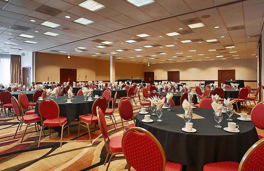University Place Hotel And Conference Center-1