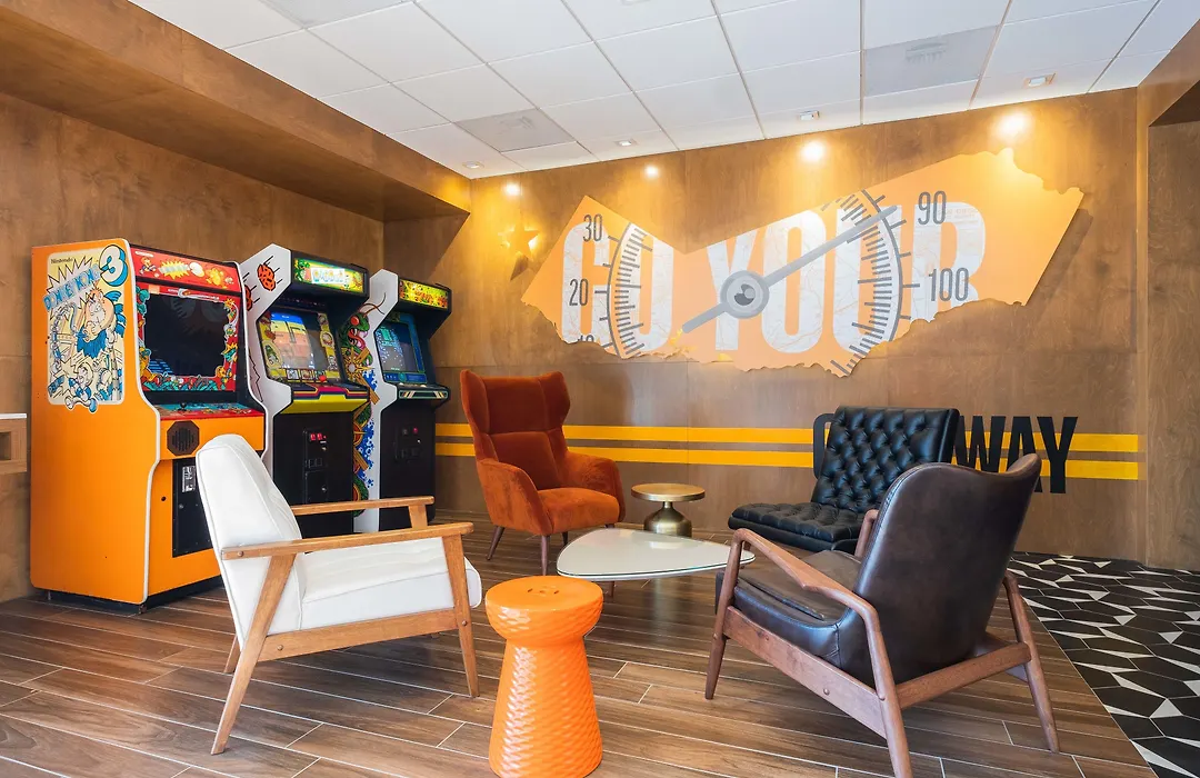 Rambler Hotel-1