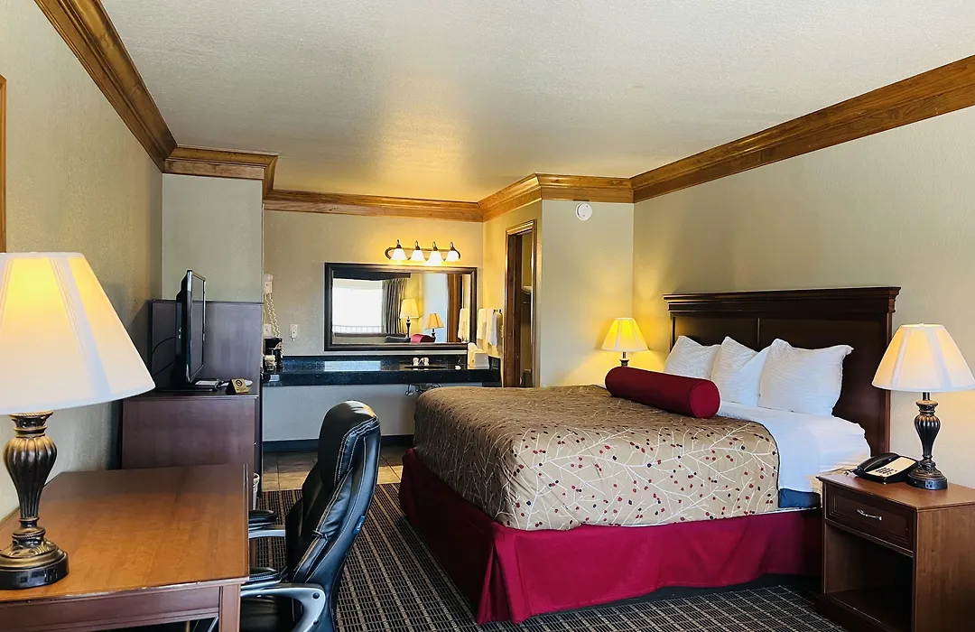 Cattle Country Lodge-1