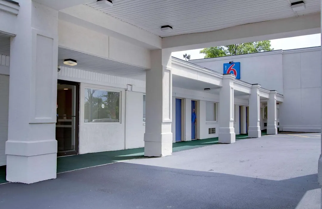 Motel 6-Richfield, Oh-1