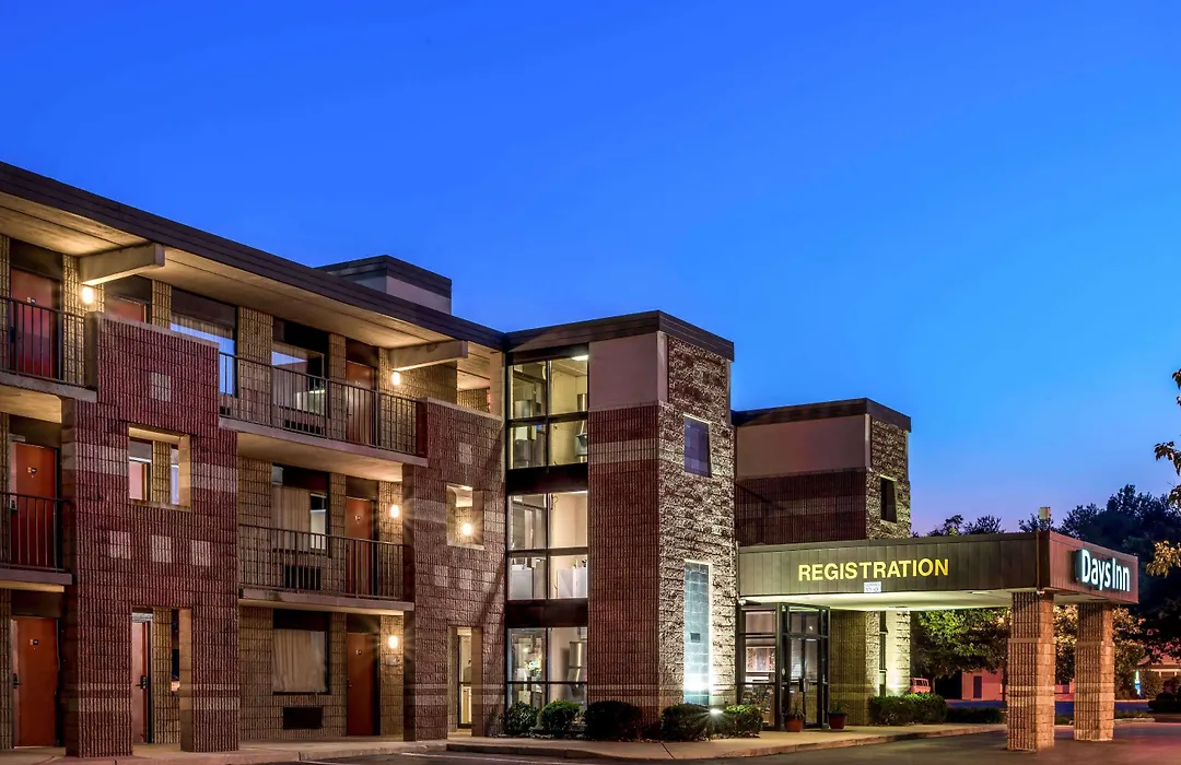 Days Inn By Wyndham Vineland-1
