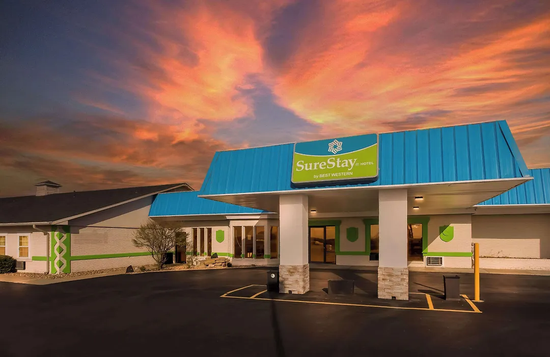 Surestay Hotel By Best Western Higginsville-1