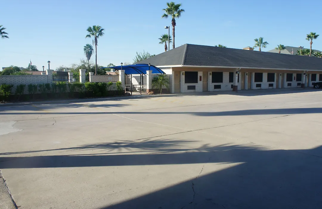 Americas Best Value Inn Harlingen-1