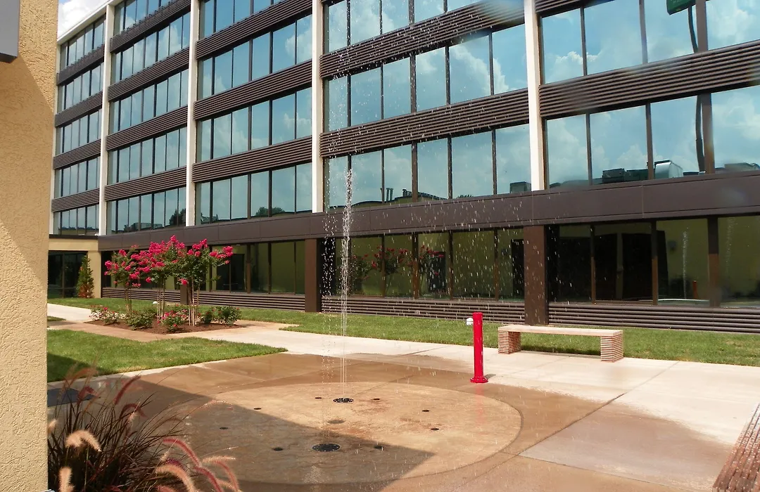 Holiday Inn And Suites Charleston West By Ihg-1