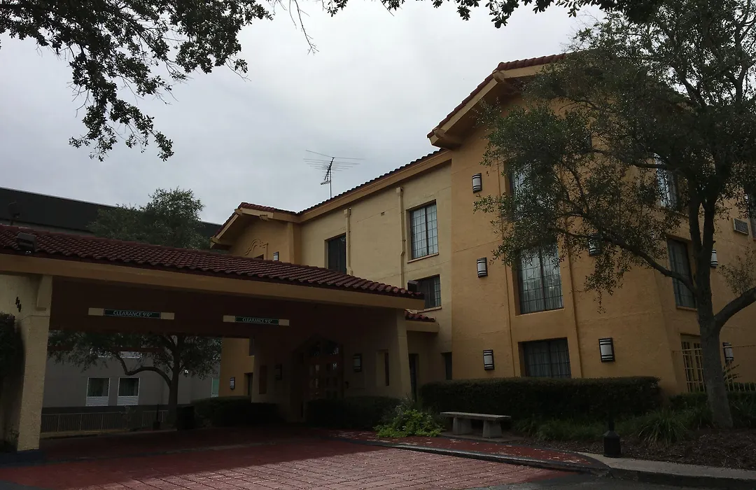 Days Inn By Wyndham Gainesville Florida-1