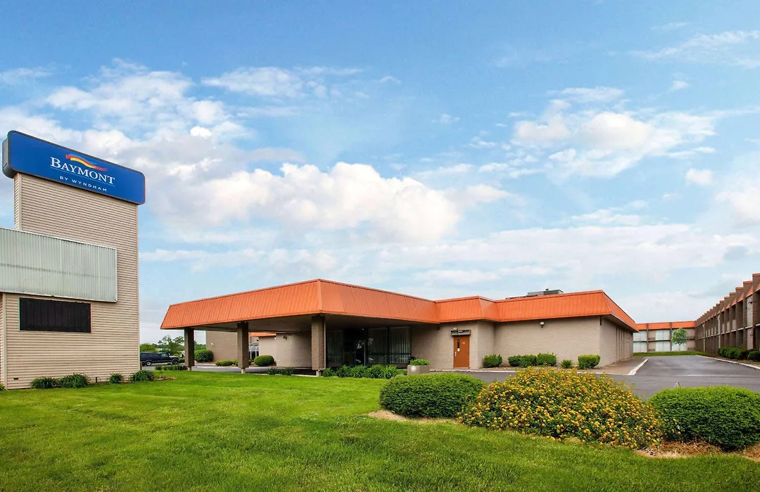 Baymont By Wyndham Northwood-1