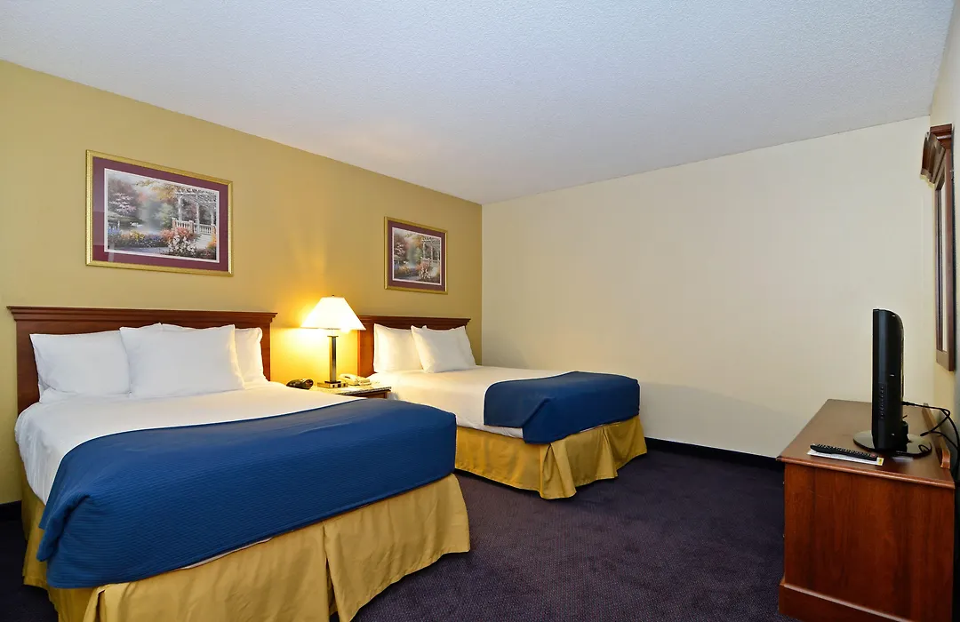 Best Western Plus Yadkin Valley Inn & Suites-1