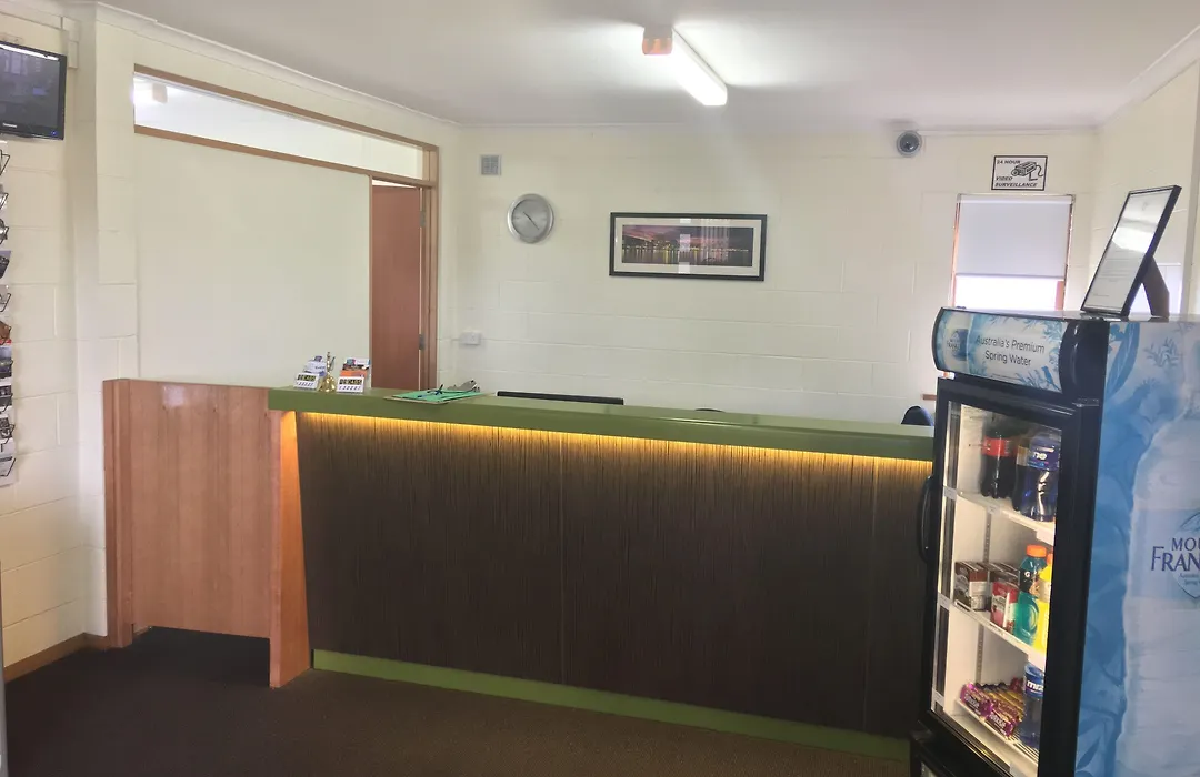 Martin Cash Motel-1