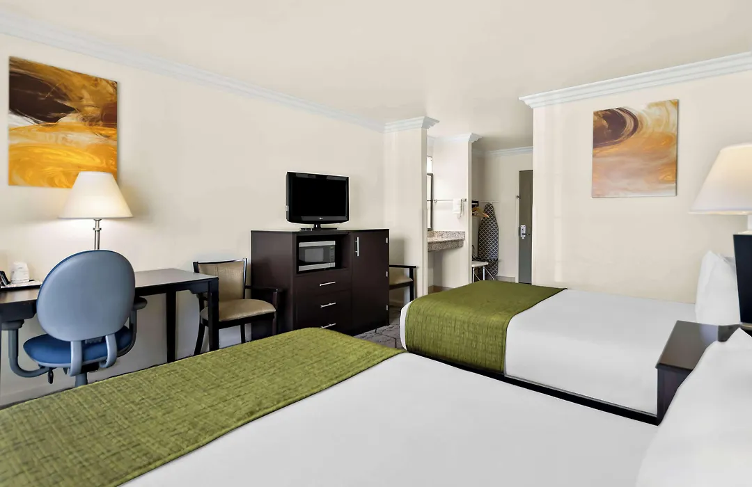 Best Western Executive Inn-1