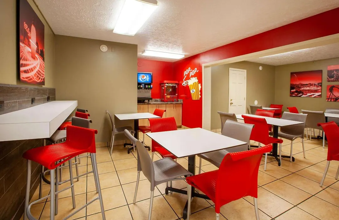 Super 8 By Wyndham Sandusky-1
