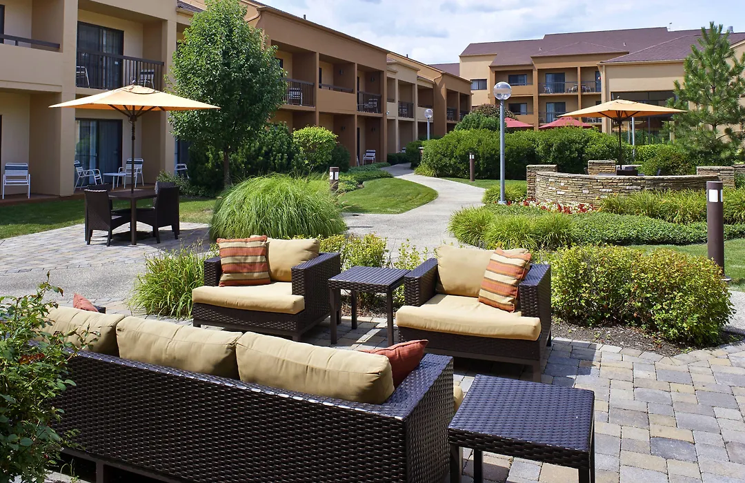 Courtyard Chicago Oakbrook Terrace-1