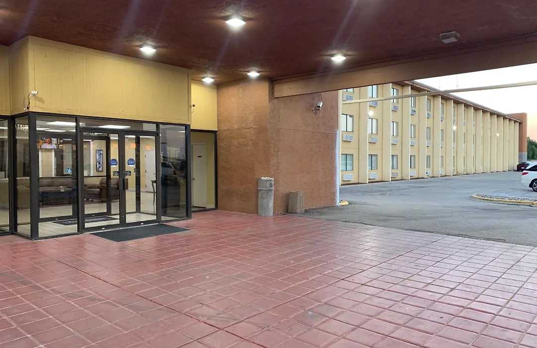 Travelodge By Wyndham Odessa-1