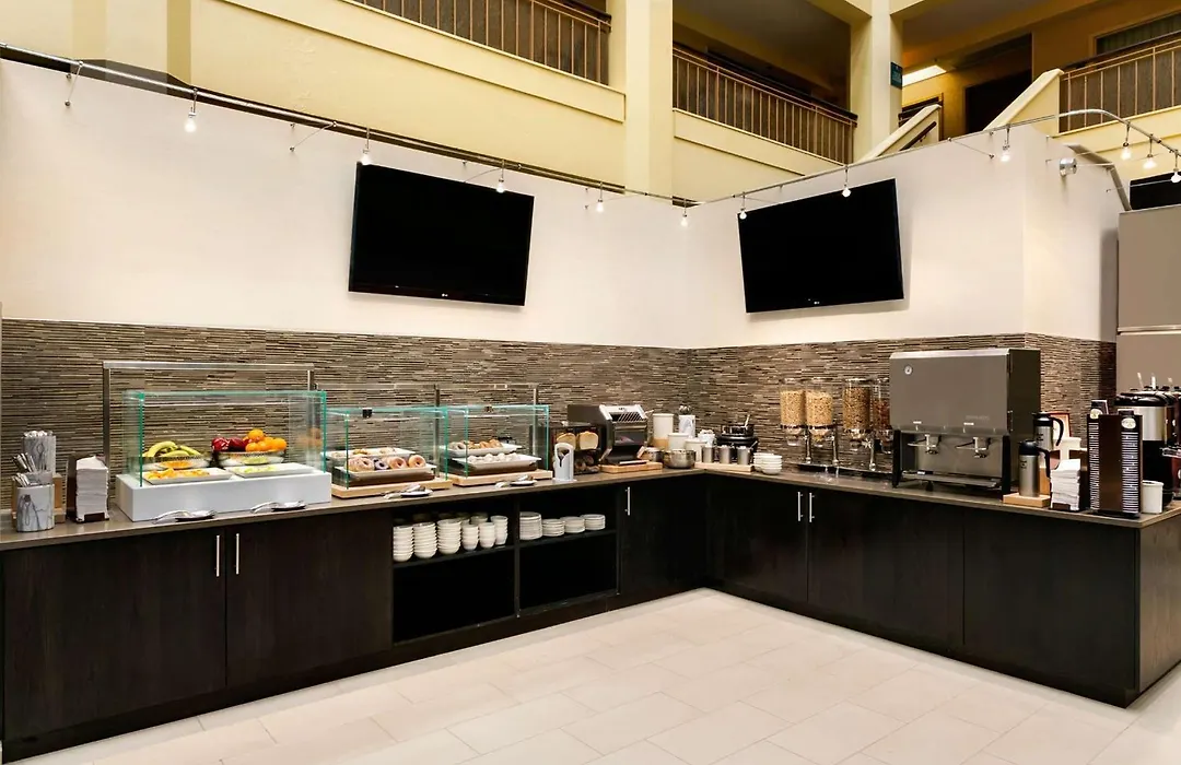 Embassy Suites By Hilton Chicago North Shore Deerfield-1