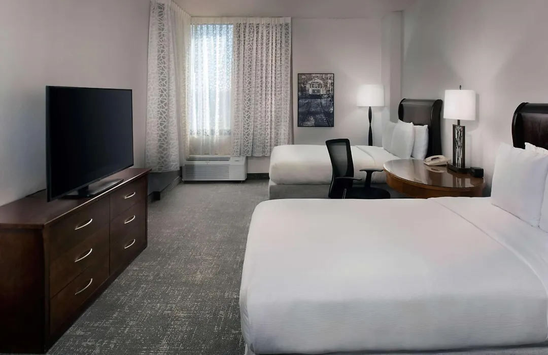 Doubletree By Hilton Memphis Downtown-1