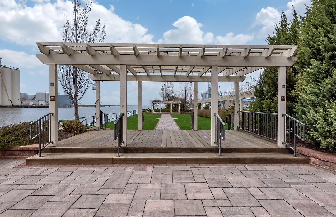 Best Western Plus Oswego Hotel And Conference Center-1