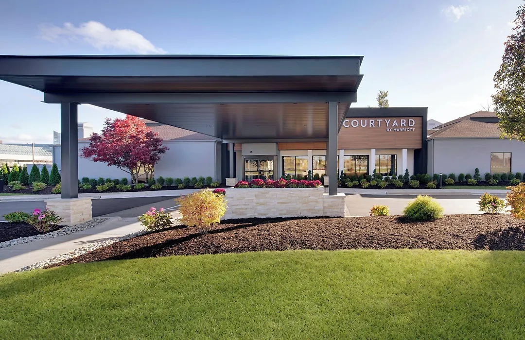 Courtyard Detroit Southfield-1