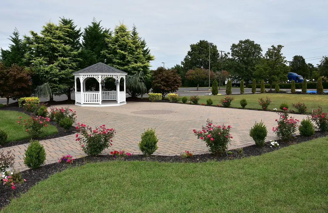 Ramada By Wyndham Vineland Millville Area-1
