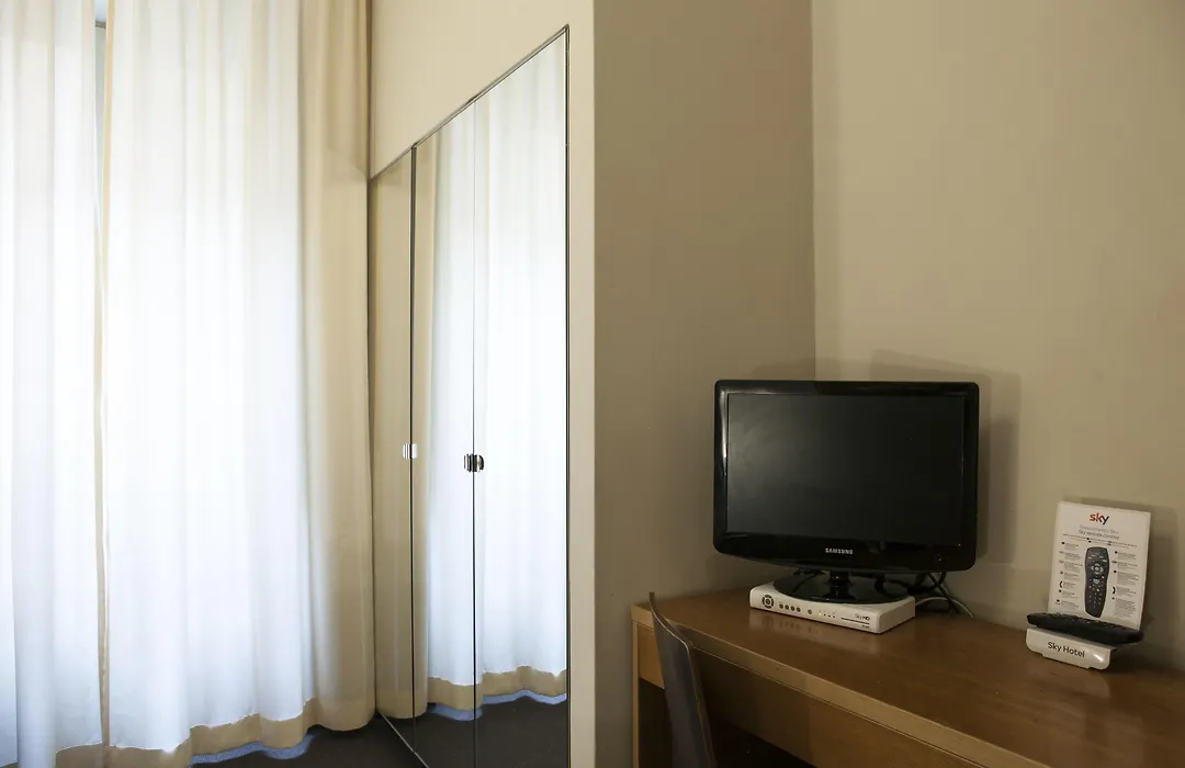 Hotel Terminal-1