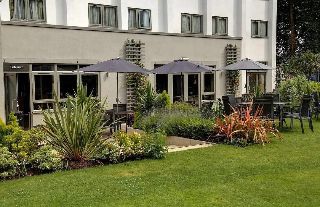 Best Western Plus Pinewood Hotel, Manchester Airport South Handforth-1