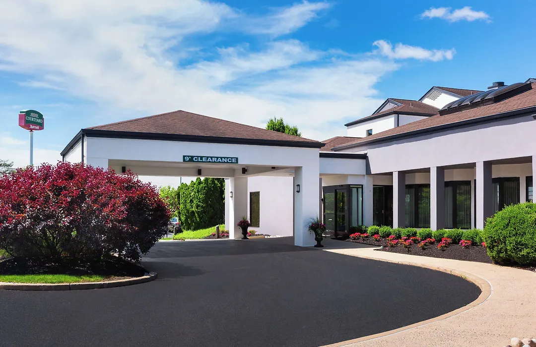Courtyard Philadelphia Willow Grove-1