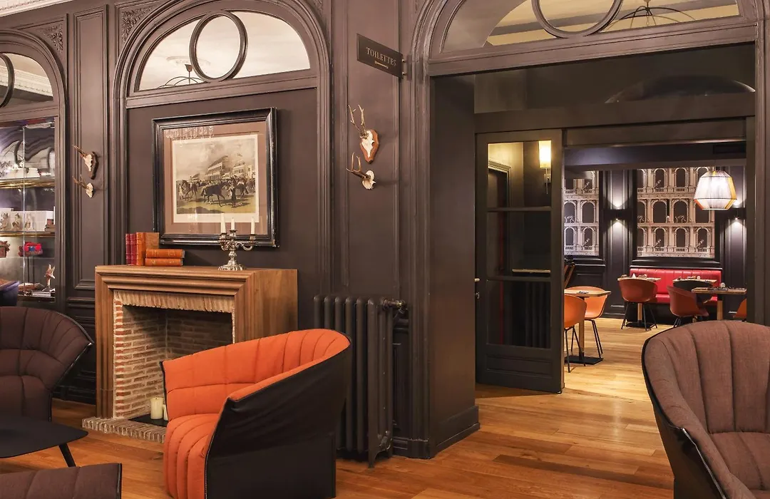New Hotel Roblin-1