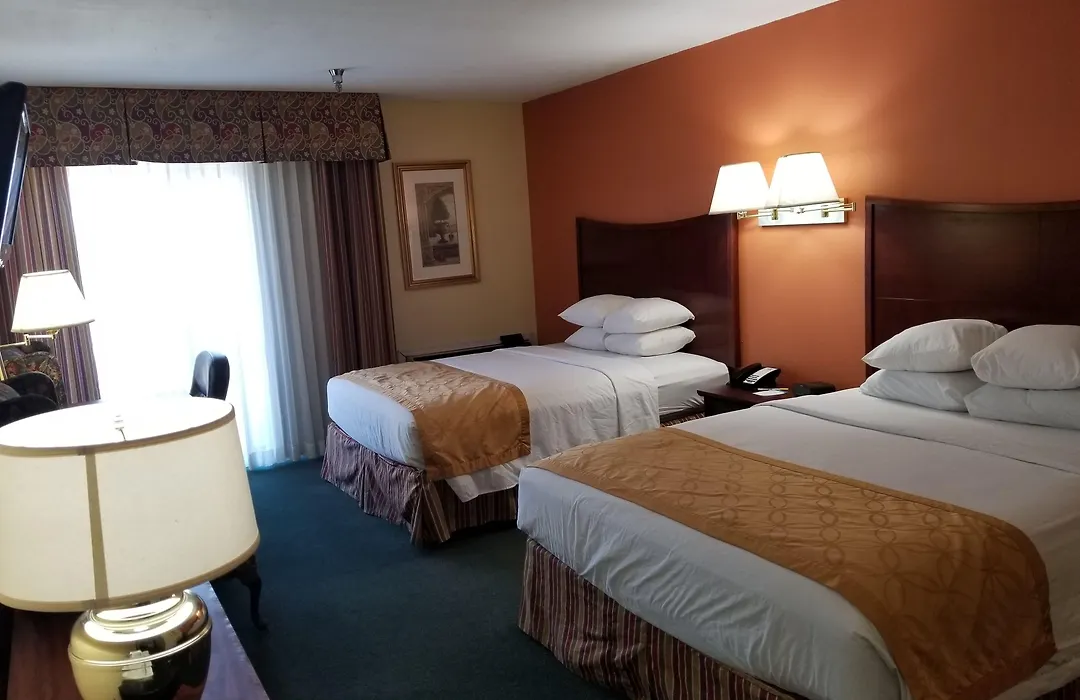Days Inn & Suites By Wyndham Red Rock-Gallup-1