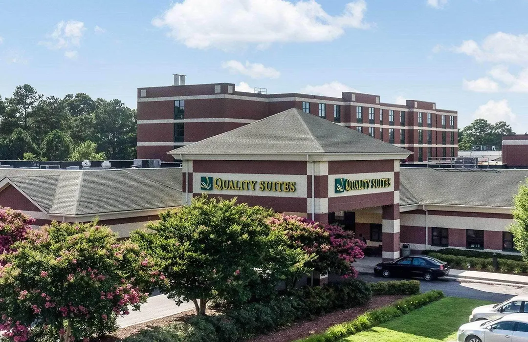 Quality Suites Lake Wright - Norfolk Airport-1