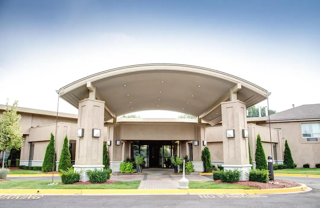 Best Western Plus Guildwood Inn-1