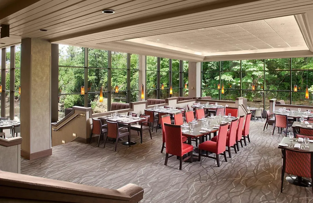 Sheraton Suites Akron Cuyahoga Falls-1