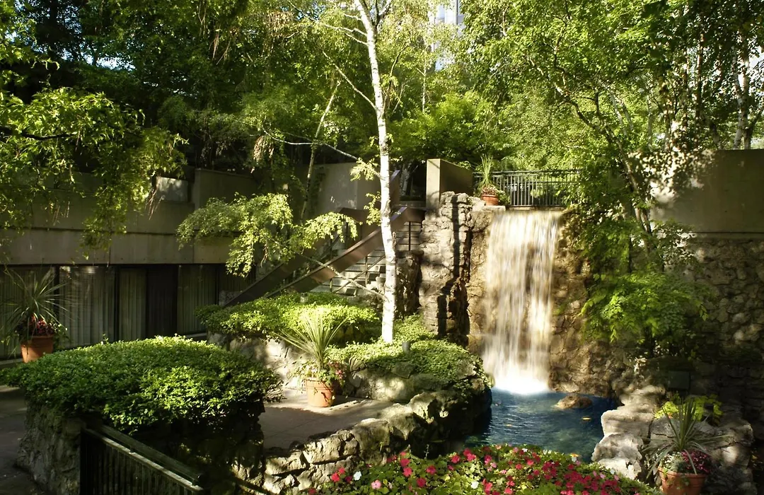 Sheraton Centre Toronto Hotel-1