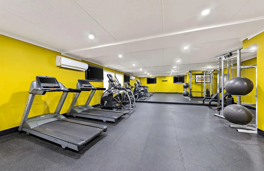 Best Western Plus Toronto North York Hotel & Suites-1
