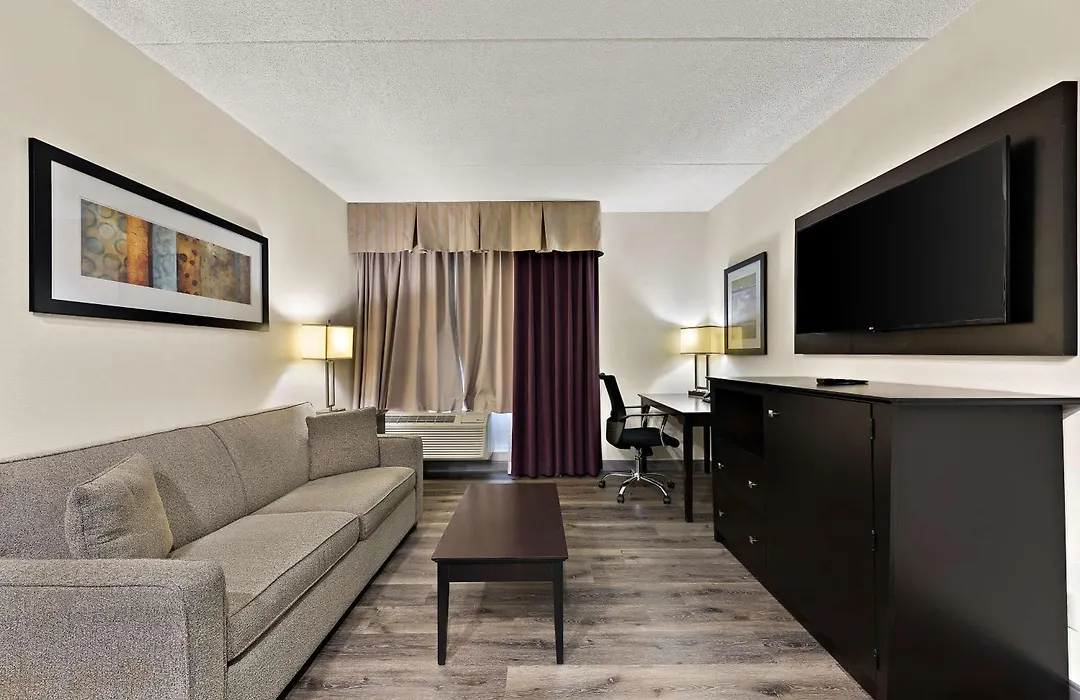 Best Western Plus Toronto North York Hotel & Suites-1