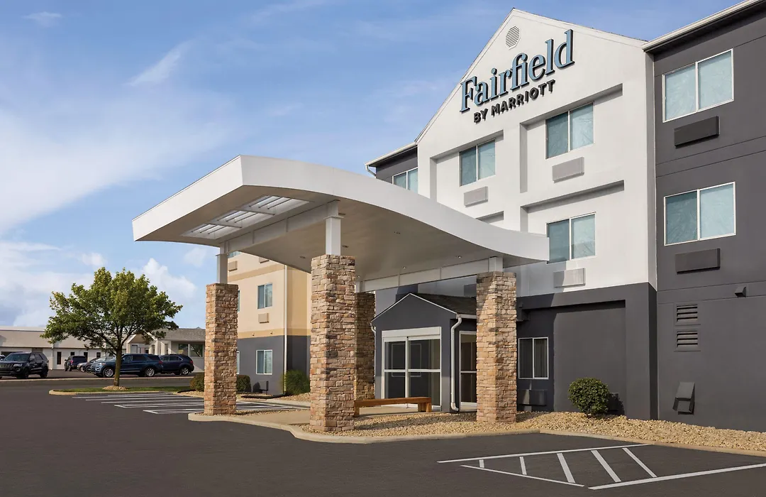 Fairfield Inn & Suites Findlay-1