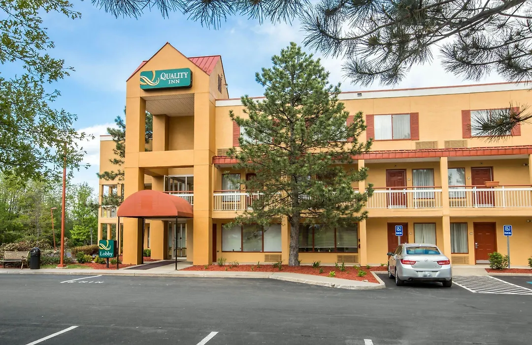 Quality Inn Colchester - Burlington-1