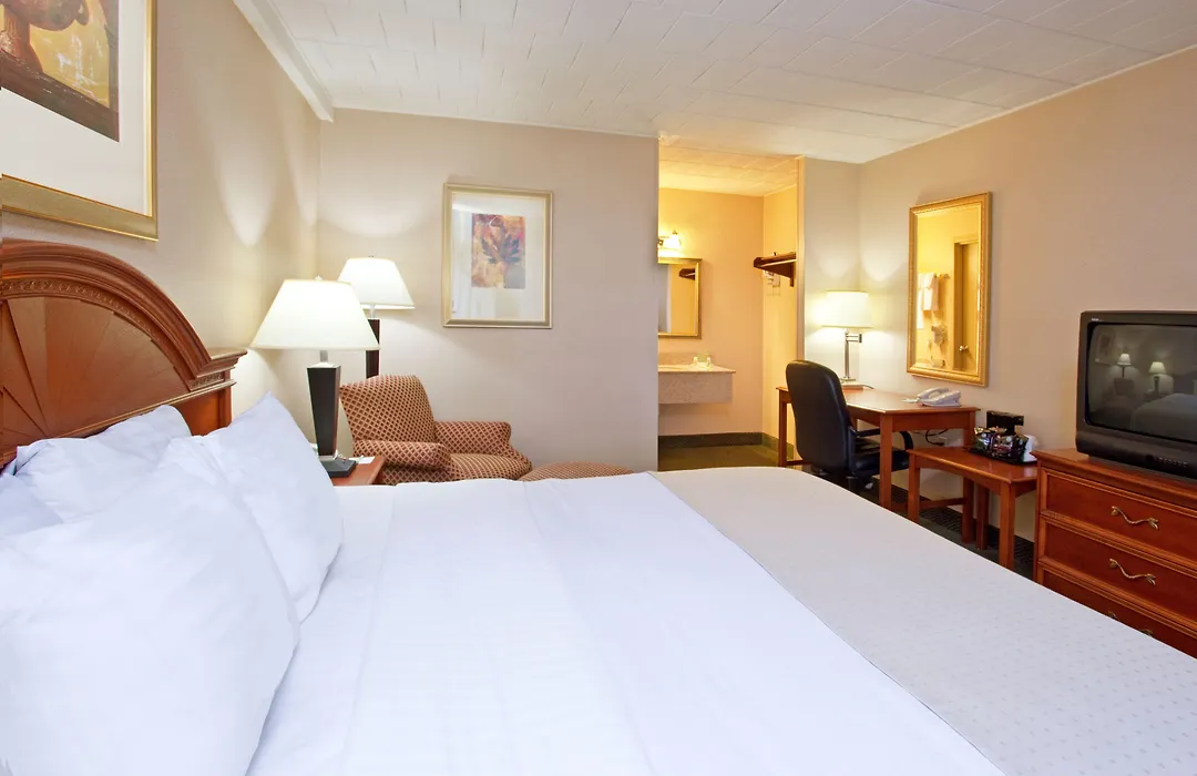 Ramada By Wyndham Indiana-1