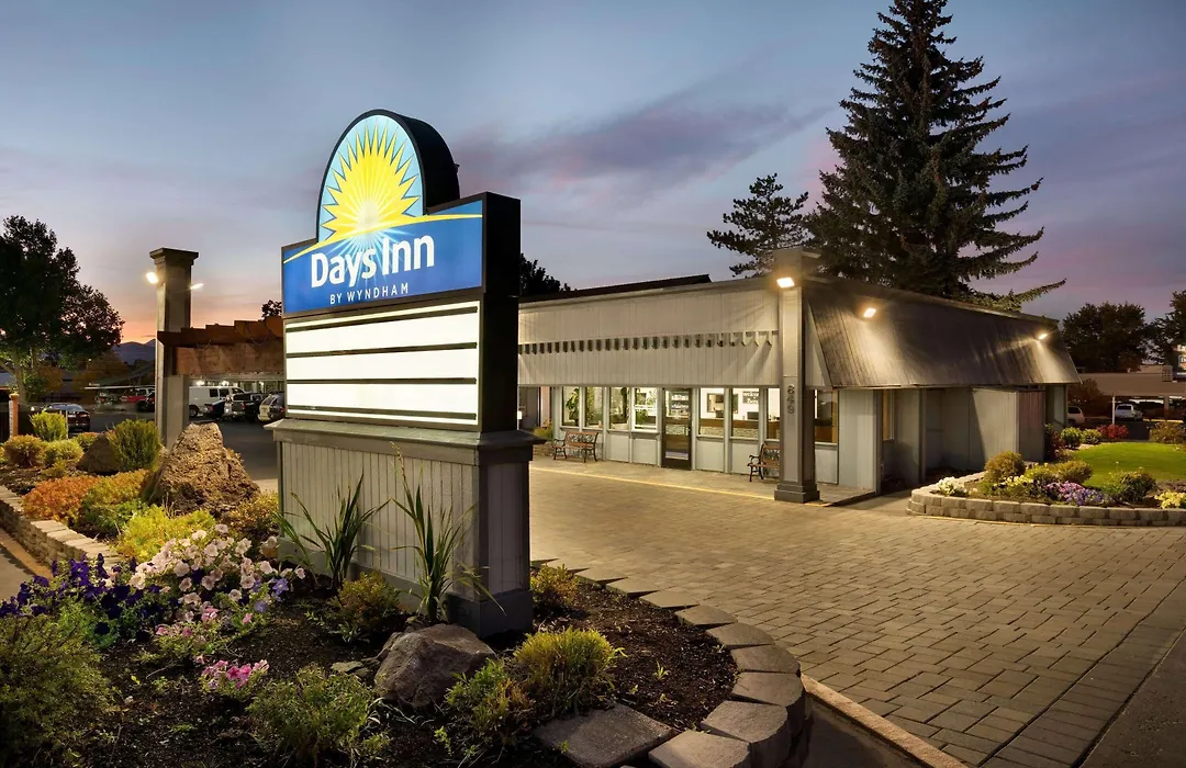 Days Inn By Wyndham Bend-1