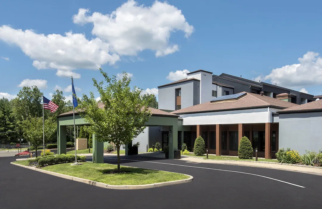 Courtyard By Marriott Norwalk-1