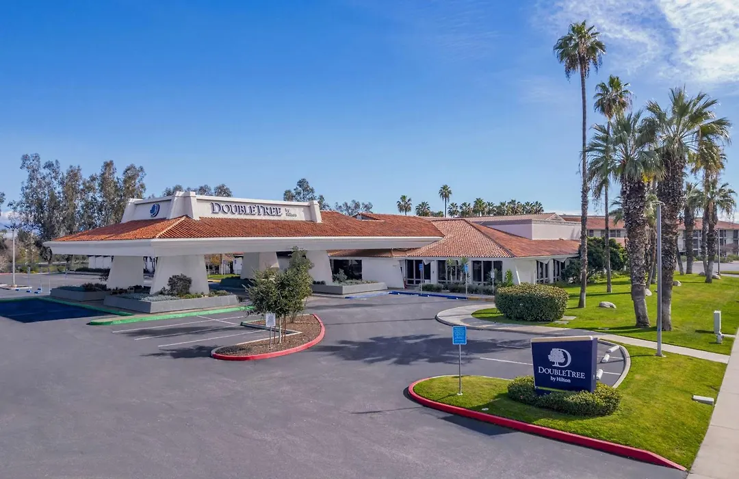 Doubletree By Hilton Bakersfield-1