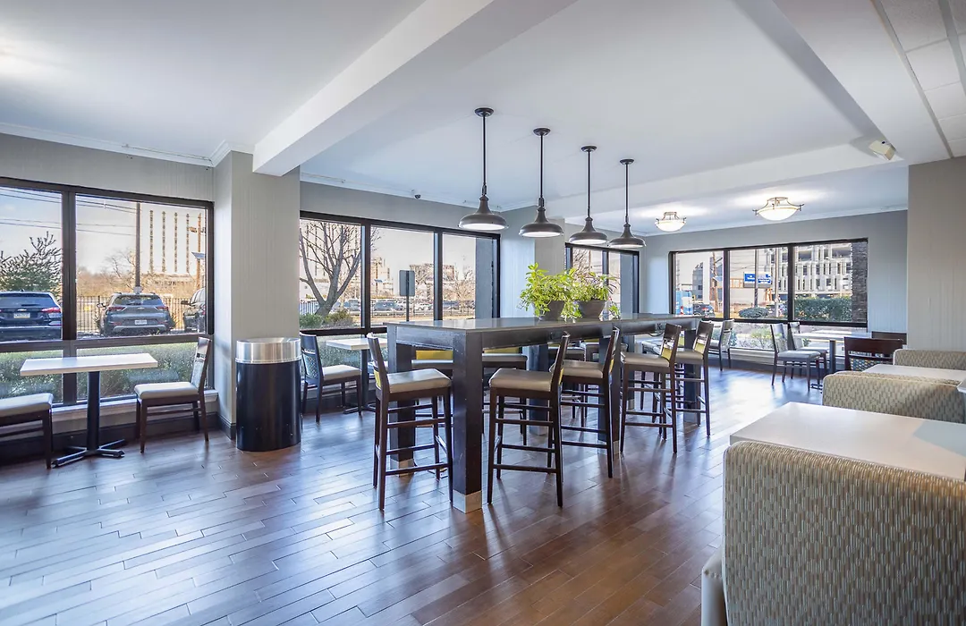 Holiday Inn Express - Newark Airport - Elizabeth By Ihg-1