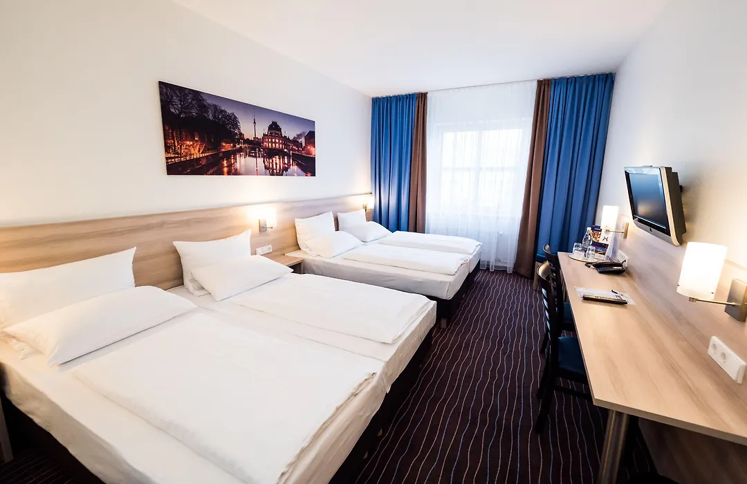 Plaza Inn Berlin Charlottenburg-1