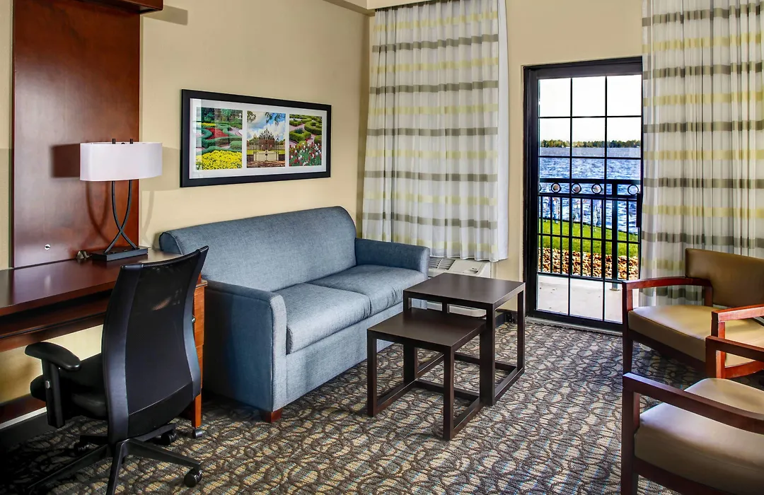 Courtyard By Marriott Riverfront New Bern-1
