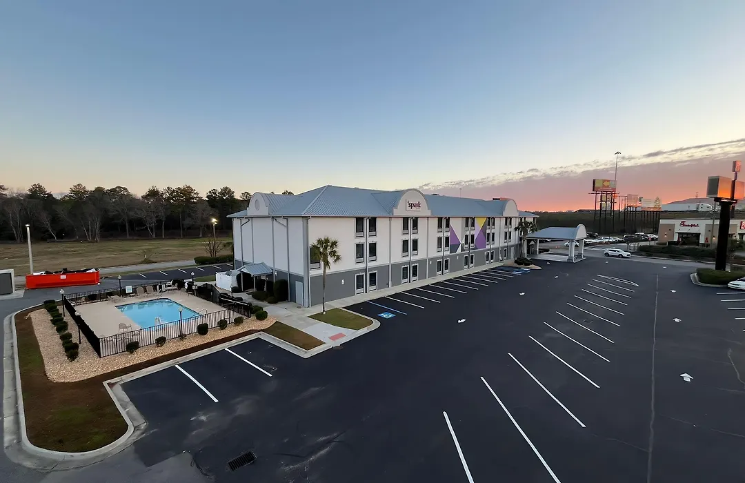 Spark By Hilton Tifton-1